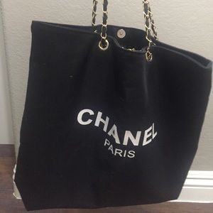 Chanel tote bag
